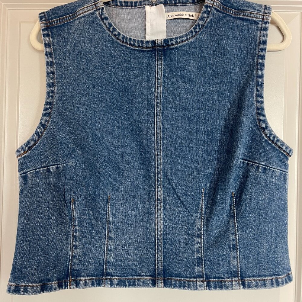 NWT - Abercrombie & Fitch Blue Denim Top - Size: Large - Picture 2 of 9